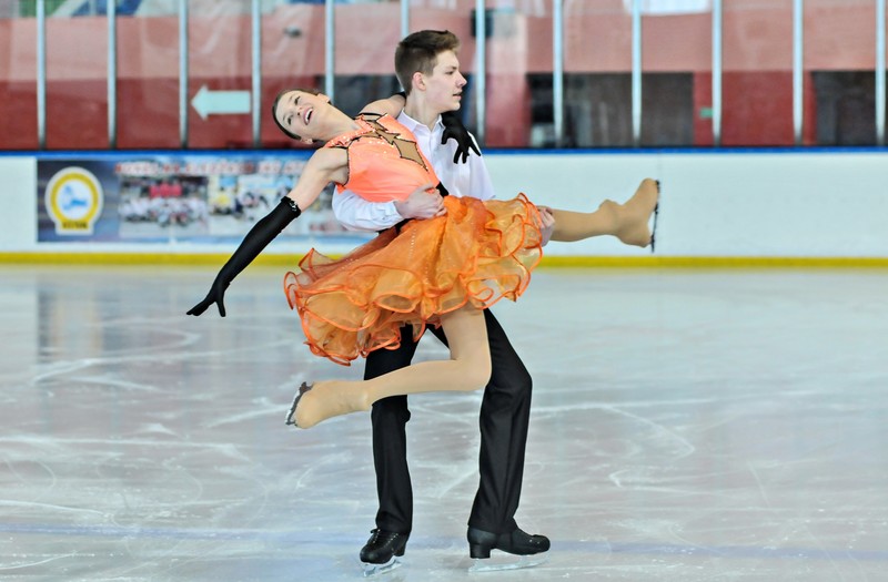 Elbląg, Piruety i skoki na lodowisku Elbląg, Piruety i skoki na lodowisku