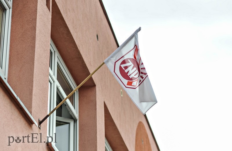 Elbląg, Światełko dla edukacji jednak w piątek  (aktualizacja)