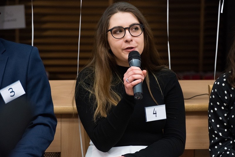 Elbląg, Dziewczyna sukcesu Elbląg, Dziewczyna sukcesu