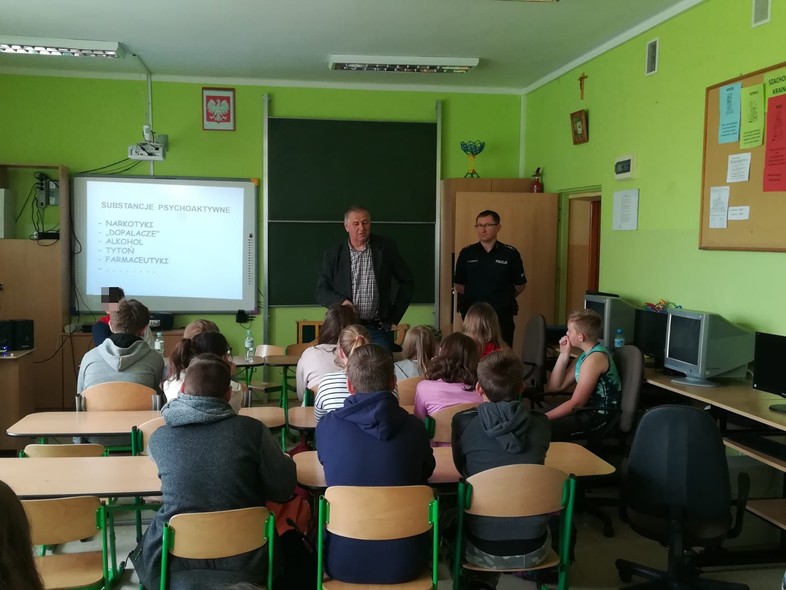 Elbląg, Z młodzieżą o dopalaczach