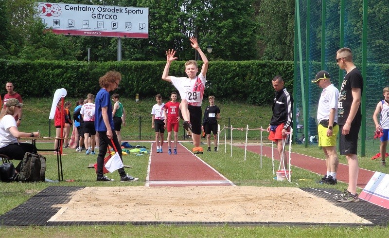 Elbląg, Sześć medali młodych lekkoatletów