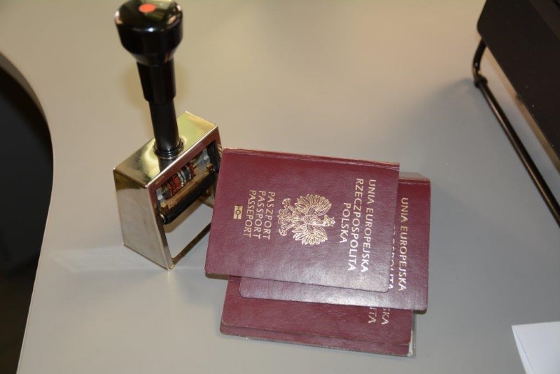 Elbląg, Znaleźli się na granicy