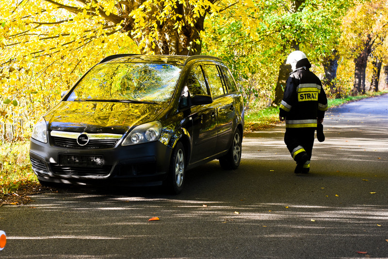 Elbląg, Pijany rowerzysta wjechał w opla Elbląg, Pijany rowerzysta wjechał w opla