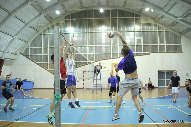 Elbląg, Mar-El liderem siatkarskiej ligi MOSiR