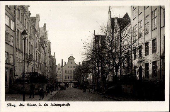 Elbląg, Dawno temu w Elblągu... ktoś gasił uliczne latarnie Elbląg, Dawno temu w Elblągu... ktoś gasił uliczne latarnie