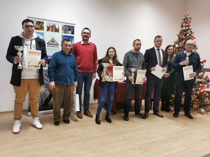 Elbląg, Lidka na prowadzeniu  (szachy)