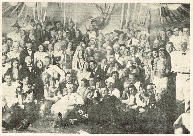 Elbląg, Bal kostiumowy w Bootshaus "Vorwarts" 1931 (źródło: Elbinger Nachrichten) Elbląg, Bal kostiumowy w Bootshaus "Vorwarts" 1931 (źródło: Elbinger Nachrichten)