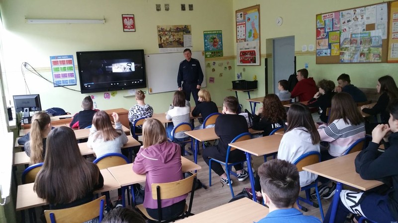 Elbląg, Policjanci spotkali się z uczniami