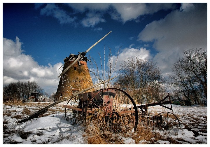 Elbląg, Pozostałości wiatraka w Lepnie na zdjęciu z 2010 roku z konkursu Fotka Miesiąca, Elbląg, Pozostałości wiatraka w Lepnie na zdjęciu z 2010 roku z konkursu Fotka Miesiąca,