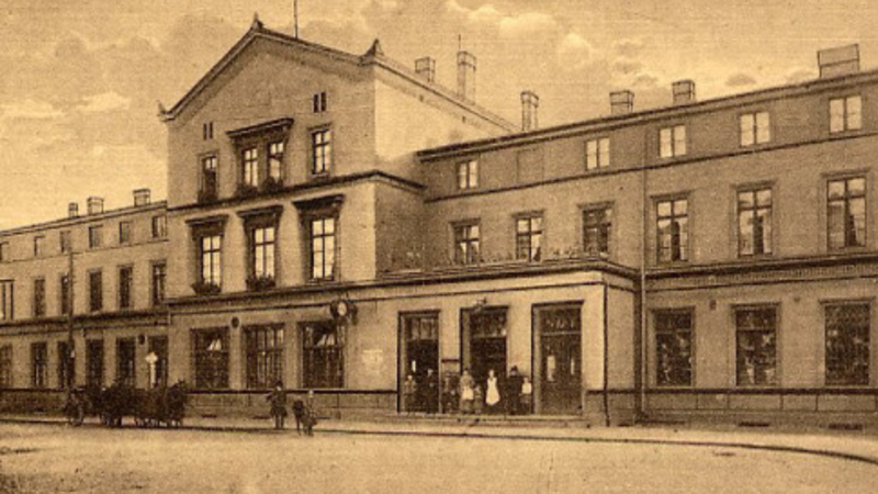 Elbląg, Dawno temu w Elblągu... remotowano budynek dworca Elbląg, Dawno temu w Elblągu... remotowano budynek dworca