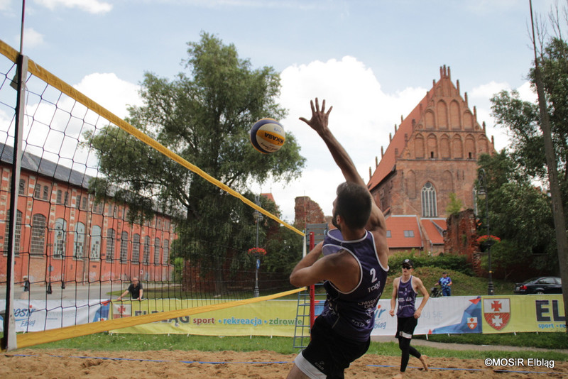Elbląg, Zgłoś drużynę i zagraj w turnieju siatkówki plażowej