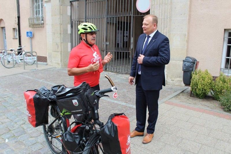 Elbląg, Kręci, aby zachęcić Elbląg, Kręci, aby zachęcić
