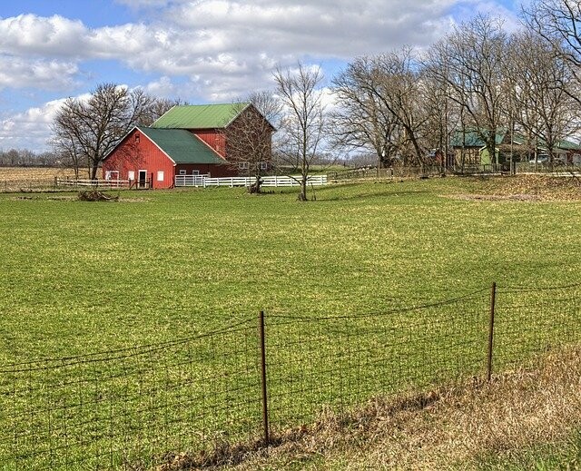 Kiedy trzeba mieć ubezpieczenie budynków rolnych?