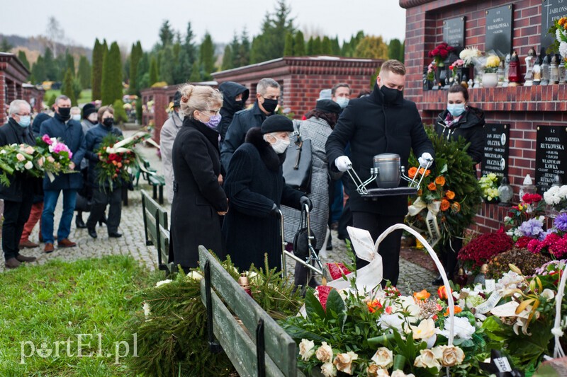 Elbląg, Urna z prochami Ryszarda Tomczyka została złożona do kolumbarium Elbląg, Urna z prochami Ryszarda Tomczyka została złożona do kolumbarium
