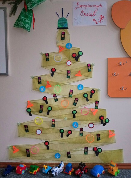 Elbląg, Choinki zaświeciły w przedszkolnym konkursie