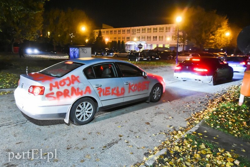 Elbląg, Protestowa przejażdżka ze Strajkiem Kobiet. "Chcemy wyboru"