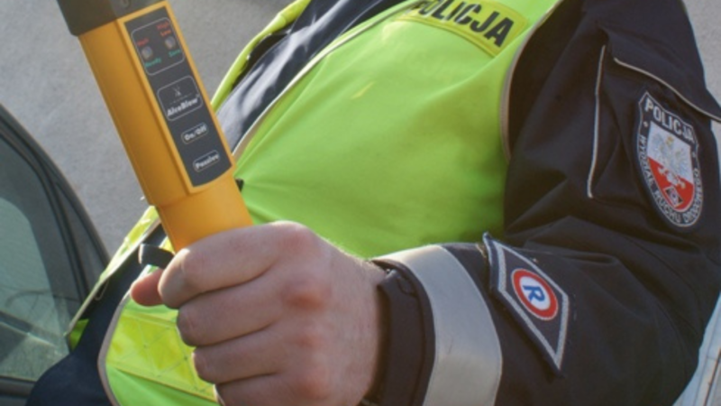 Elbląg, Miał ponad 3 promile i próbował przekupić policjantów Elbląg, Miał ponad 3 promile i próbował przekupić policjantów
