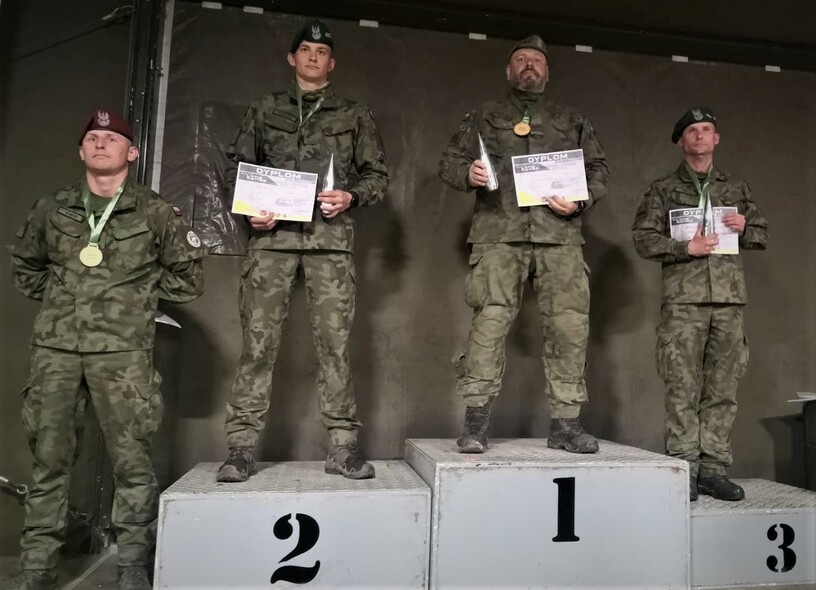 Elbląg, Mistrz z czwartej brygady