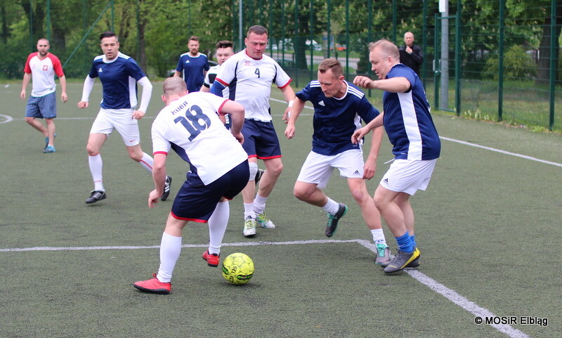 Elbląg, Rewanże w piłkarskiej lidze MOSiR