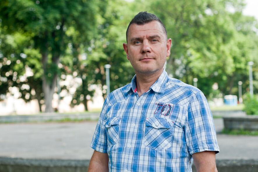 - Myślę, że do końca roku będzie spory boom na fotowoltaikę. Już duże firmy podają około miesięczny czas na realizację.