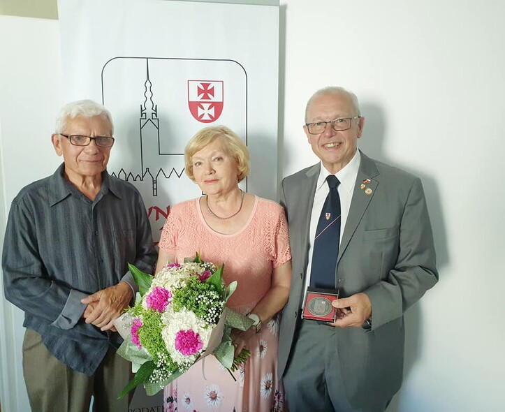 Elbląg, Erwin Vollerthun (z prawej) wraz z Różą Kańkowską odwiedził po raz kolejny Elbląg. W Fundacji Elbląg gościł ich Stanisław Puchalski