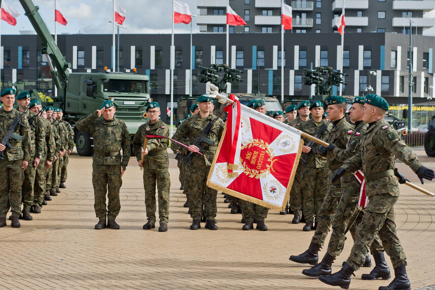 Elbląg, 16 PLog ma sztandar