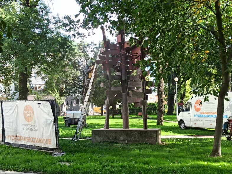 Elbląg, Prace konserwacyjne przy ul. 3 Maja. Elbląg, Prace konserwacyjne przy ul. 3 Maja.