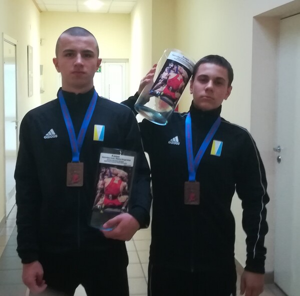 Elbląg, Elbląscy zapaśnicy z medalami