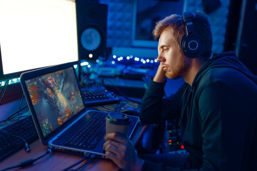 Na co zwrócić uwagę przy wyborze Laptopa do gier i pracy biurowej? - polecane modele