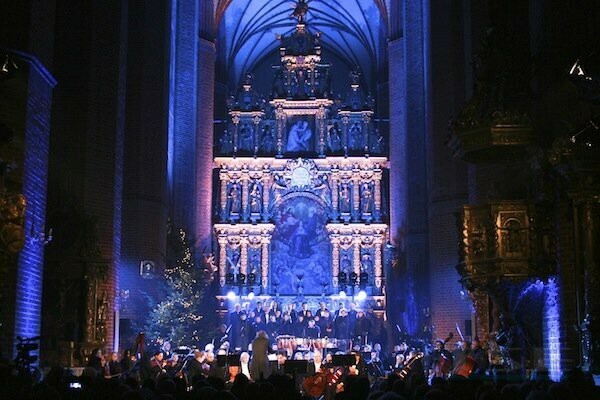 Elbląg, Koncert świąteczny Elbląskiej Orkiestry Kameralnej w telewizji
