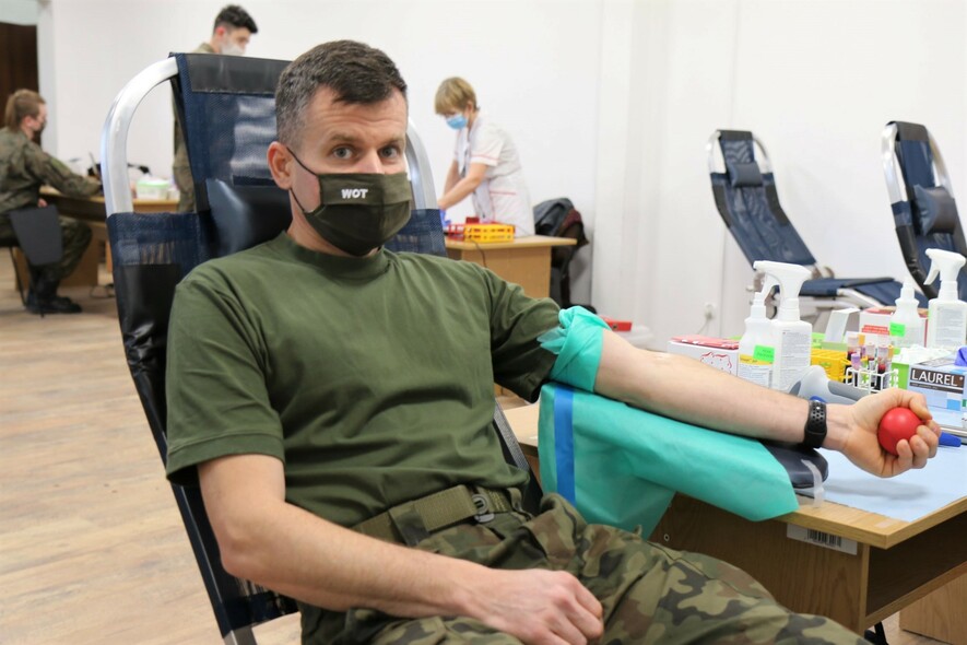 Elbląg, Pomaganie mają we krwi