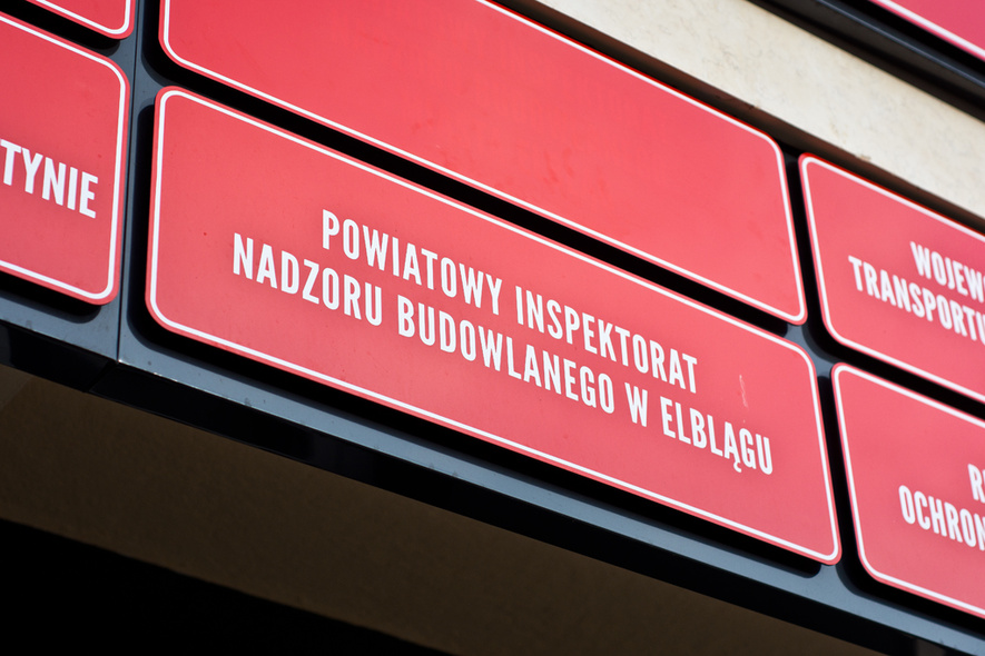 Elbląg, Były powiatowy inspektor nadzoru budowlanego oświadcza