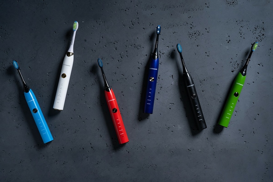 Pięć powodów, dla których powinieneś postawić na szczoteczkę soniczną Smilesonic
