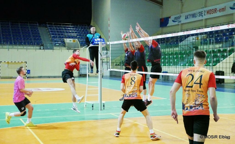Elbląg, ZNP liderem siatkarskiej ligi MOSiR