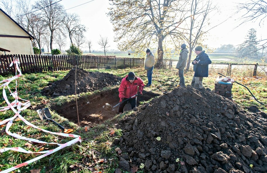 Elbląg, Poszukiwania cmentarzyska w Janowie, jeden z tegorocznych wykopów.