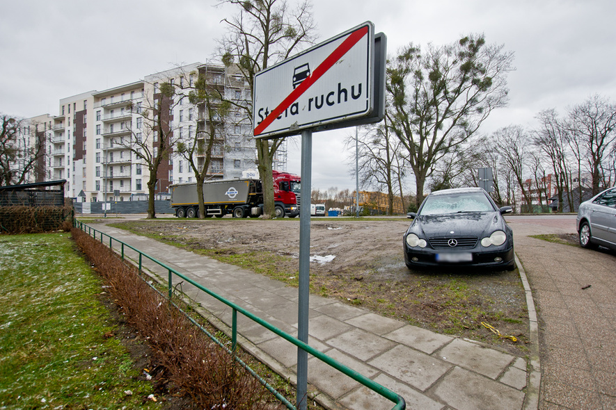 Elbląg, Trawnik to nie parking