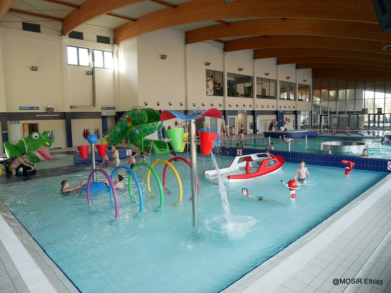 Elbląg, Basen i łyżwy z MOSiR-em