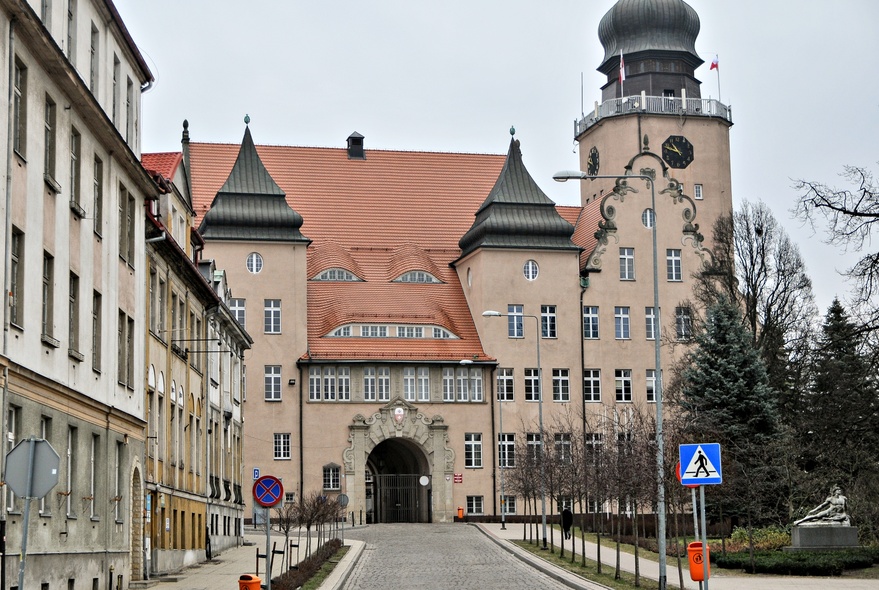 Elbląg, Godziny pracy Referatu Ewidencji Ludności 