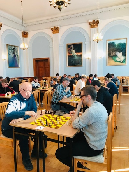 Elbląg, Elbląscy szachiści grają w I LO