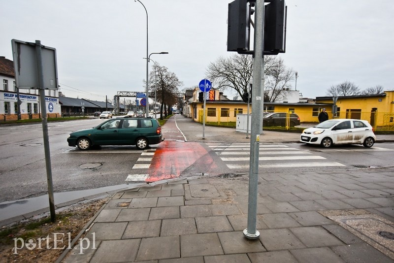 Elbląg, Obecnie ścieżka rowerowa wzdłuż al. Grunwaldzkiej kończy się na ul. Komeńskiego