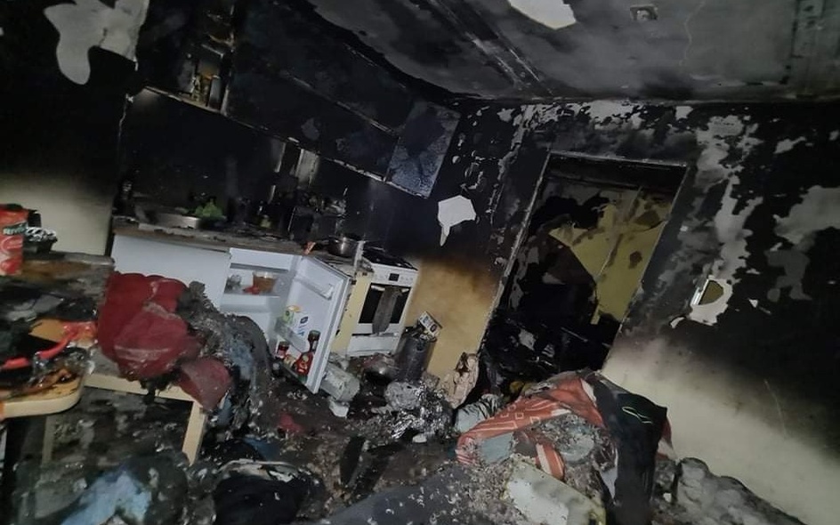 Elbląg, Mieszkanie pani Żakliny i jej syna strawił 31 stycznia pożar,