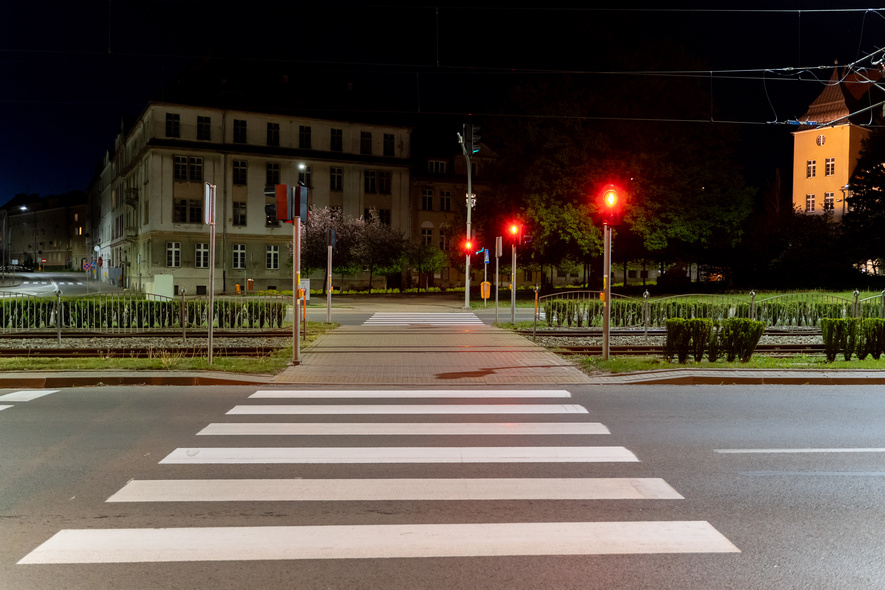 Elbląg, Czemu działa sygnalizacja na przejściu przy ratuszu? - pyta czytelnik portElu