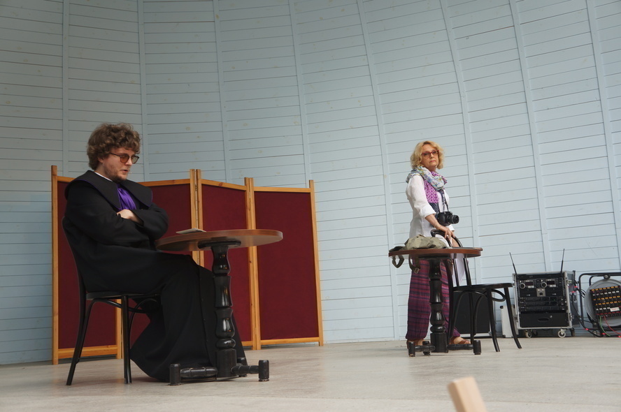 Elbląg, Sztukę zaprezentowali Dominik Bloch i Beata Przewłocka Elbląg, Sztukę zaprezentowali Dominik Bloch i Beata Przewłocka