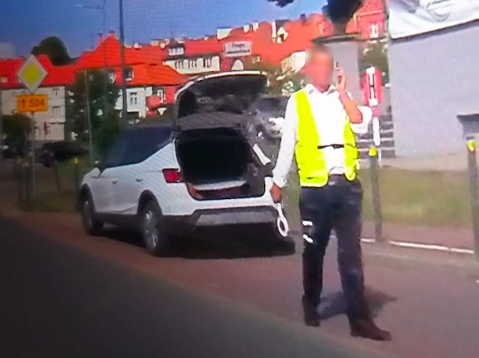 Elbląg, Mężczyzna udający policjanta przy ul. Hetmańskiej,