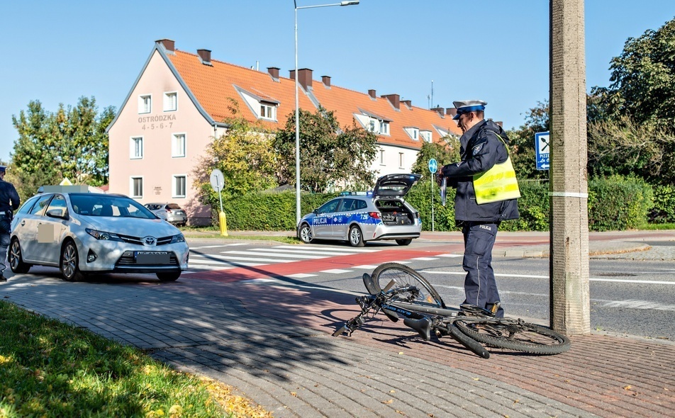 Elbląg, Potrącenie rowerzysty przez taksówkarza Elbląg, Potrącenie rowerzysty przez taksówkarza