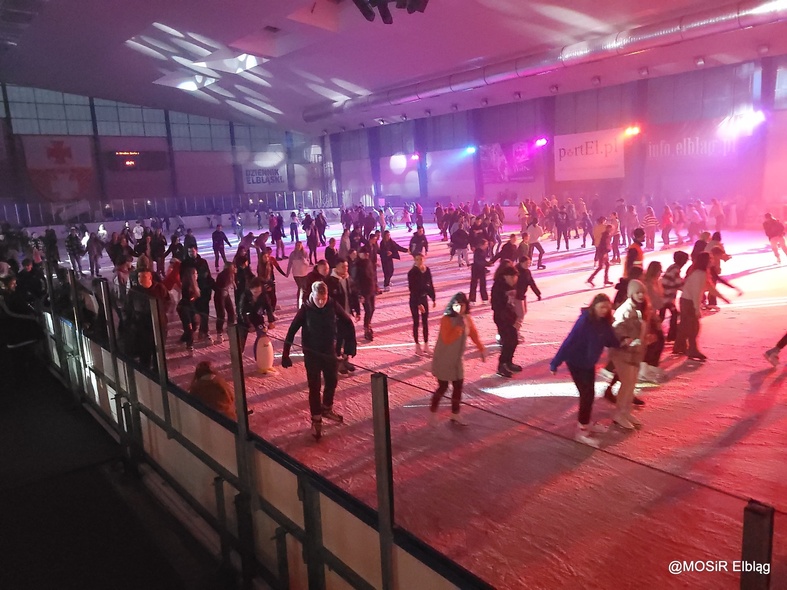 Elbląg, Muzyczne otwarcie lodowiska