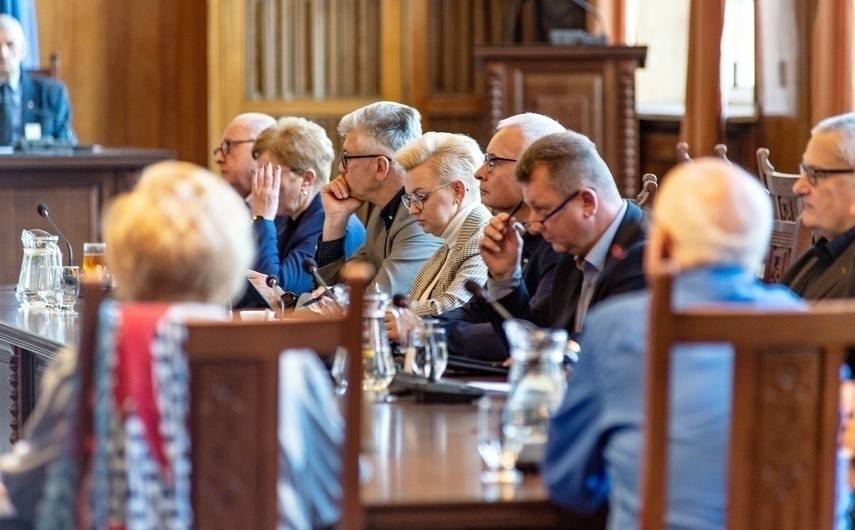 Elbląg, Sprawa referendum. Co sądzą radni