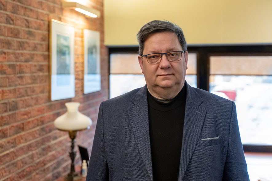 Elbląg, Juliusz Marek, dziennikarz, archiwista, twórca Telewizji Elbląskiej