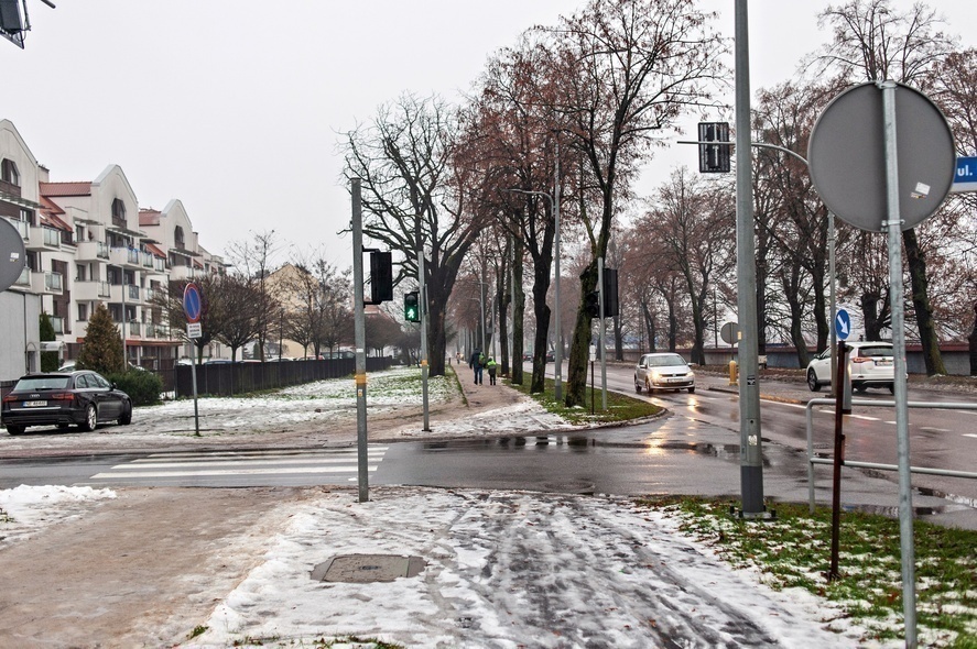 Elbląg, Ścieżka rowerowa kończy się obecnie na skrzyżowaniu z ul. Sadową