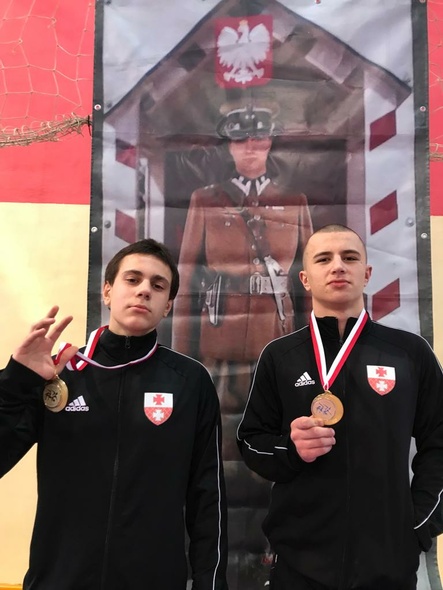 Elbląg, Elbląscy zapaśnicy z medalami